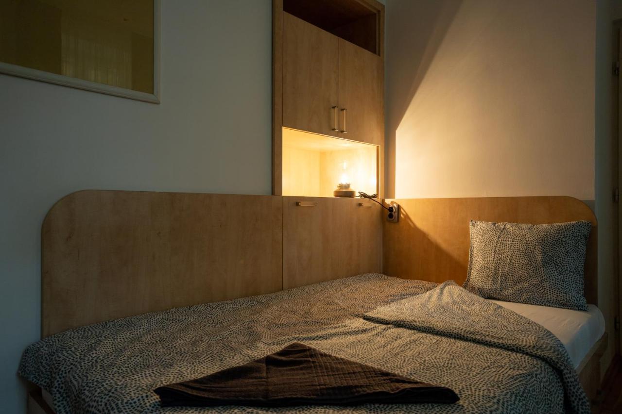 Emerald Suite With Free Parking Boedapest Buitenkant foto