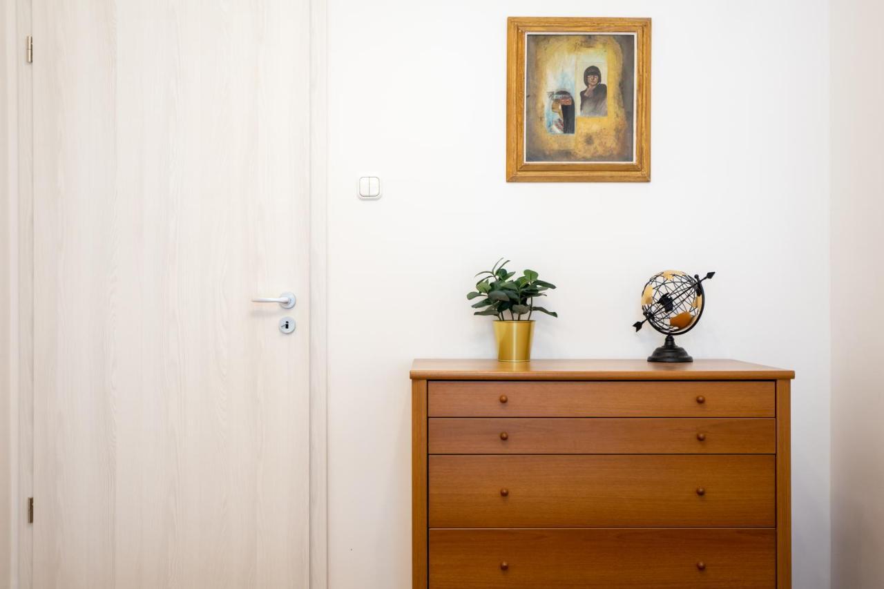 Emerald Suite With Free Parking Boedapest Buitenkant foto